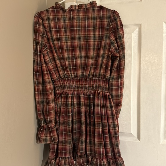 NWT Pretty little thing plaid dress size 6 US - Picture 3 of 6